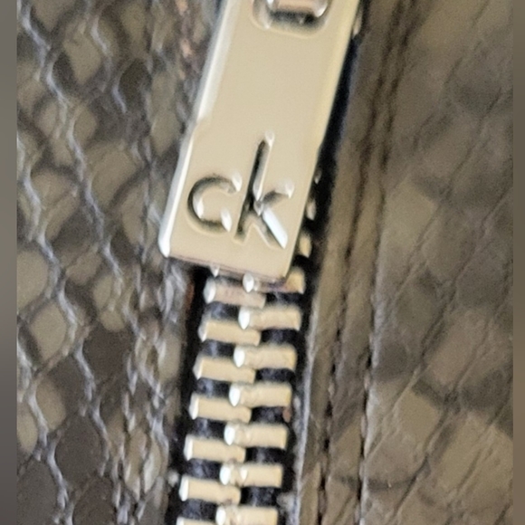 Calvin Klein Fiona Black/Army Green Snake Embossed block heel Bootie Women's 8.5 - Picture 8 of 11